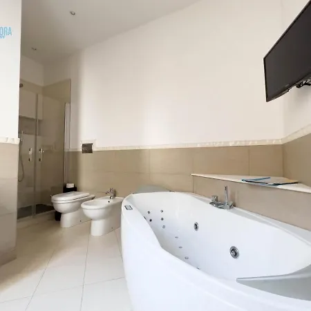 Mazzini 44 Tirabora Short Rent Apartament *