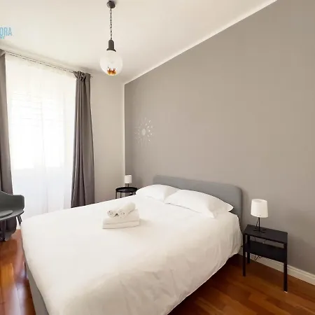 Mazzini 44 Tirabora Short Rent Apartament Triest